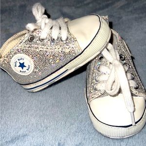 Glitter high top baby shoes